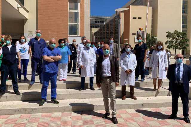 Bari, guarito l'ultimo paziente Covid del Policlinico